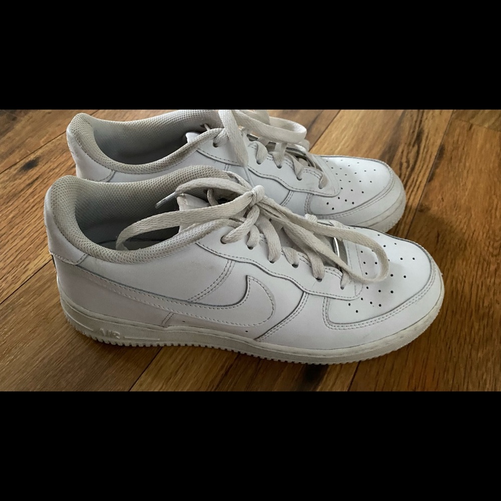 Nike Air Force ones, 7Y